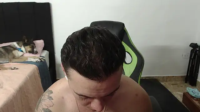 male pussy online show from April 30, 2:29 am