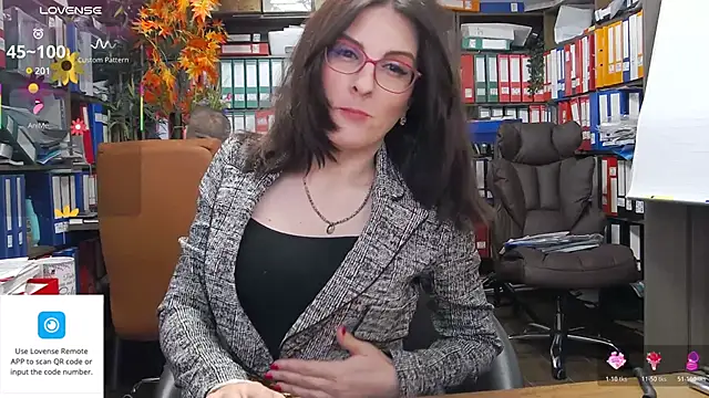 classyladyrellax online show from March 27, 12:17 pm