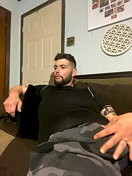 Tall ItalianGuy online show from September 22, 1:06 pm
