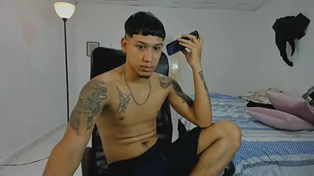 slim master12 online show from February 25, 9:03 pm