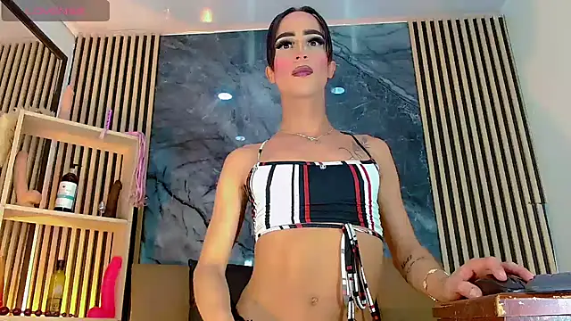 Snapshot of PriscilaRainbow chatting on November 17, 8:35 pm PriscilaRainbow online show from November 17, 8:35 pm