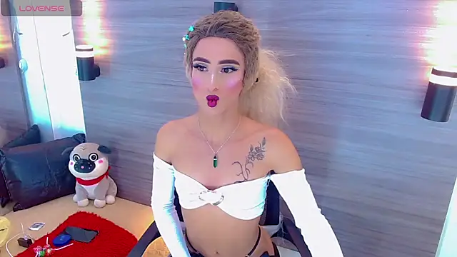 PriscilaRainbow online show from July 26, 4:36 pm