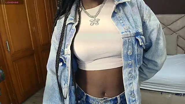 Snapshot of Raquel_jones chatting on November 3, 11:47 am Raquel jones online show from November 3, 11:47 am