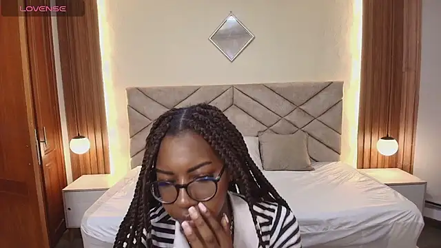 Raquel jones online show from March 14, 12:11 pm