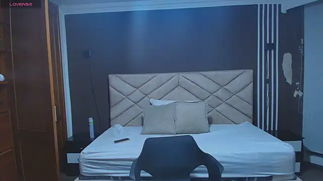 Snapshot of Raquel_jones chatting on November 14, 11:47 am Raquel jones online show from November 14, 11:47 am