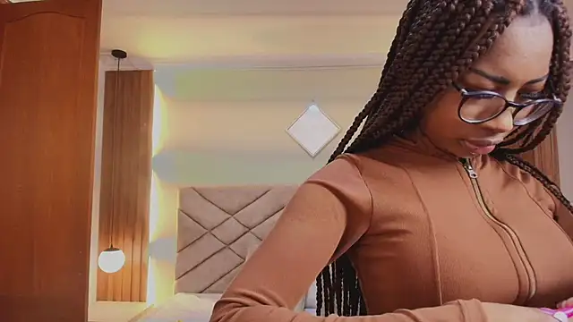 Raquel jones online show from February 8, 11:52 am