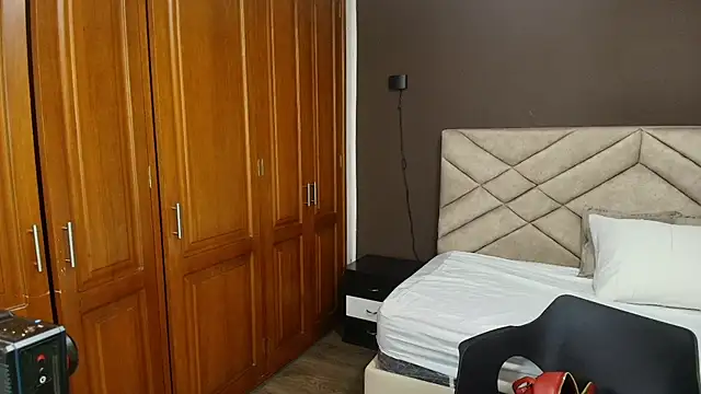 Snapshot of Raquel_jones chatting on October 24, 11:53 am Raquel jones online show from October 24, 11:53 am