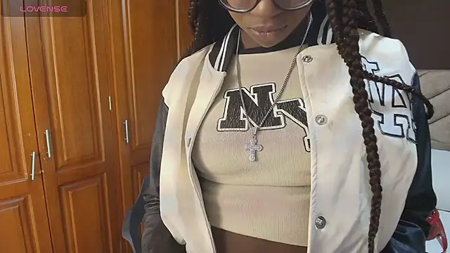 Raquel jones online show from January 9, 11:50 am