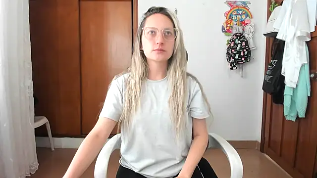 Adele johnsonn1 online show from October 15, 2:58 pm