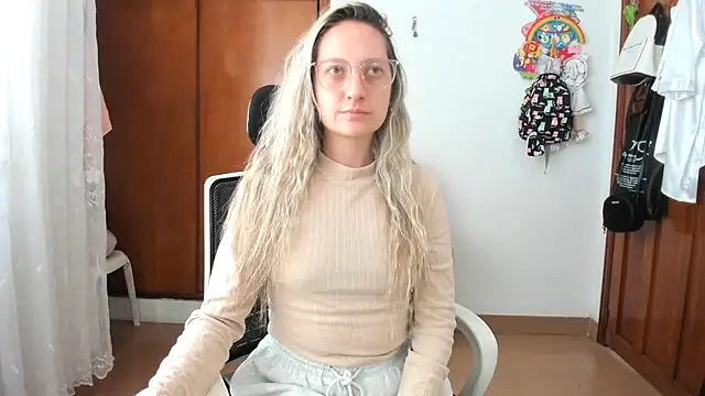 Adele johnsonn1 online show from October 20, 3:56 pm