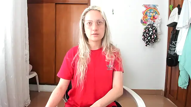 Snapshot of Adele_johnsonn1 chatting on November 17, 3:38 pm Adele johnsonn1 online show from November 17, 3:38 pm