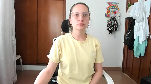 Adele johnsonn1 online show from October 14, 7:03 pm