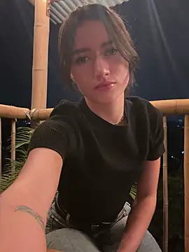 SaraWilliamss  online show from December 15, 3:56 am