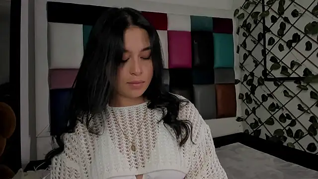 MelodySweett online show from January 18, 3:32 am