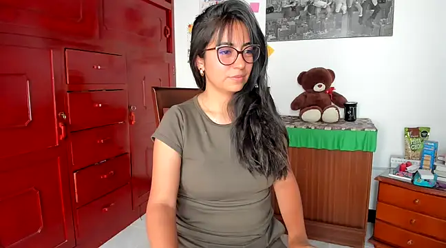 Snapshot of Isabellaa22_1 chatting on January 9, 7:18 pm Isabellaa22 1 online show from January 9, 7:18 pm