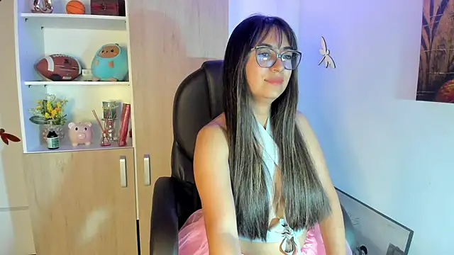 Snapshot of Isabellaa22_1 chatting on September 17, 11:07 pm Isabellaa22 1 online show from September 17, 11:07 pm