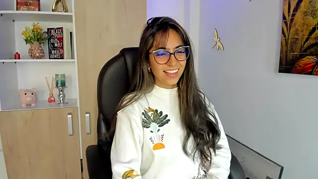 Snapshot of Isabellaa22_1 chatting on February 25, 4:46 pm Isabellaa22 1 online show from February 25, 4:46 pm