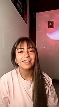 Snapshot of Isabellaa22_1 chatting on January 28, 4:08 am Isabellaa22 1 online show from January 28, 4:08 am