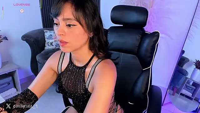 emilyruiz1 online show from January 9, 7:10 pm