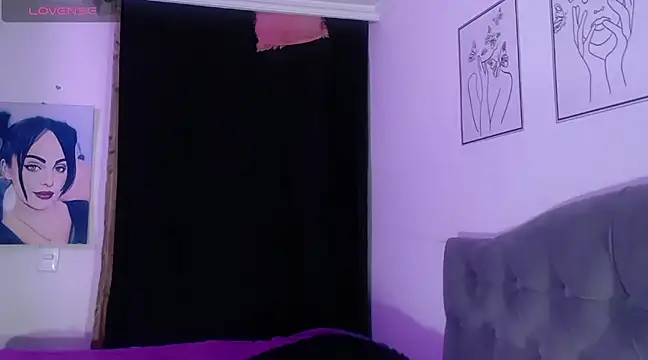 violett honney online show from March 12, 6:07 am