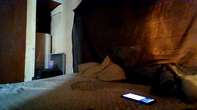 Nightshade7712 online show from November 18, 11:15 pm