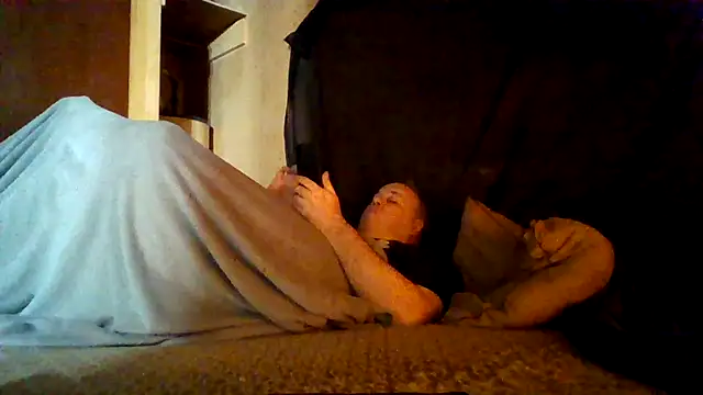 Nightshade7712 online show from December 5, 7:23 pm