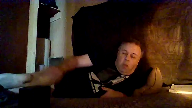 Nightshade7712 online show from October 27, 5:03 pm