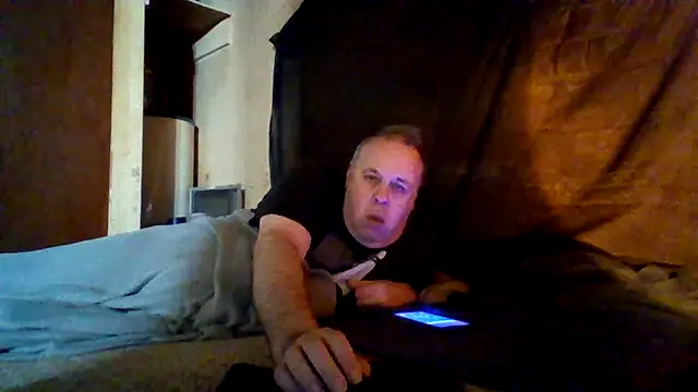 Nightshade7712 online show from December 3, 9:03 pm