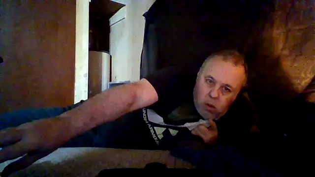 Nightshade7712 online show from December 14, 8:14 pm