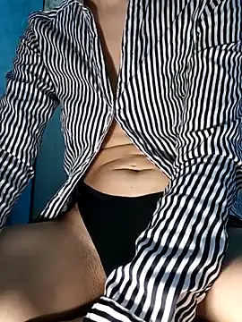 NatashaBud online show from March 5, 7:38 am