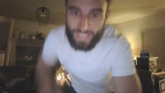 Vekie 007 online show from May 17, 12:21 am