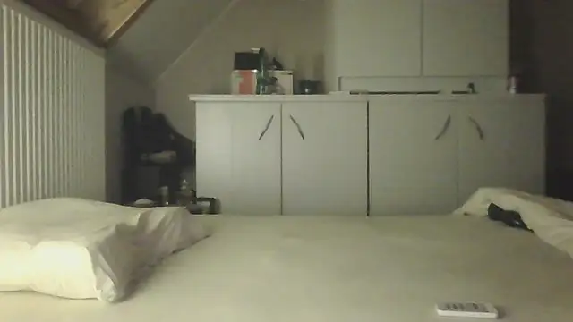 Vekie 007 online show from May 16, 1:26 am