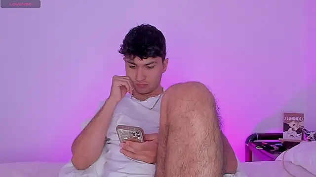 Valerio James7 online show from January 13, 10:56 pm