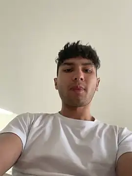 Valerio James7 online show from February 27, 9:58 pm