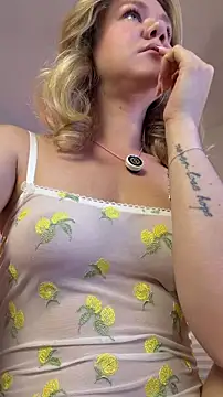 teasecake online show from April 3, 2:40 am