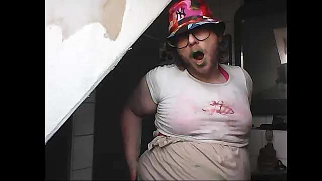 Family666Zombie online show from May 23, 1:54 pm