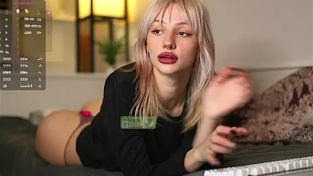 Snapshot of BabeHolly chatting on March 11, 5:57 pm BabeHolly online show from March 11, 5:57 pm