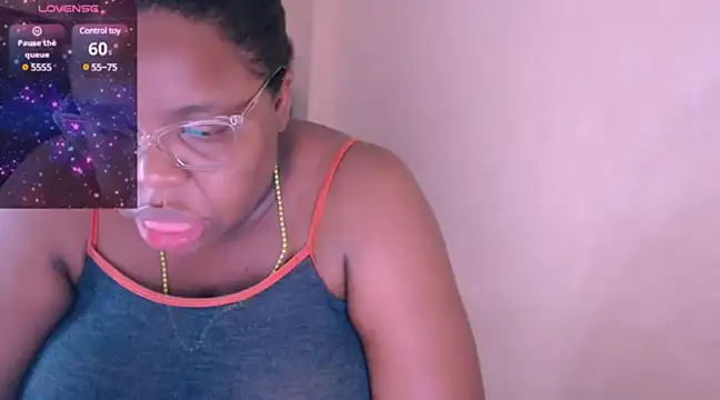 Snapshot of TatianaSantodomingo chatting on December 23, 10:42 am TatianaSantodomingo online show from December 23, 10:42 am