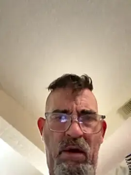 JakTRipr online show from February 22, 7:59 pm