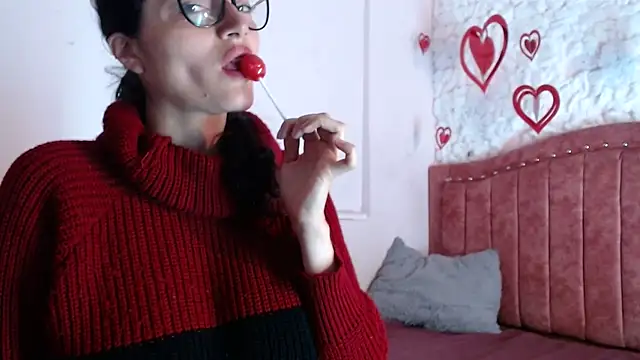 Snapshot of lunazulsj chatting on February 18, 3:31 pm lunazulsj online show from February 18, 3:31 pm