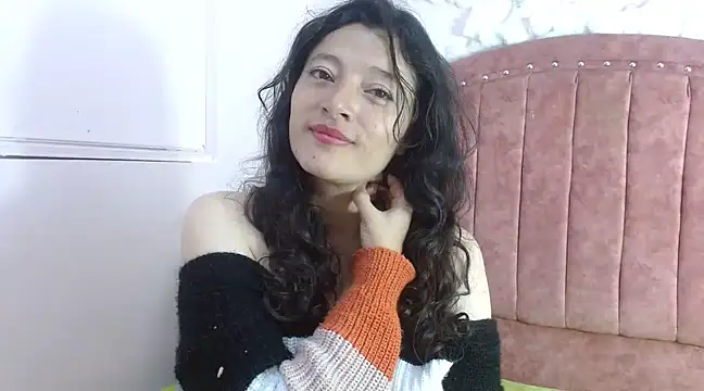 Snapshot of lunazulsj chatting on January 16, 5:33 pm lunazulsj online show from January 16, 5:33 pm