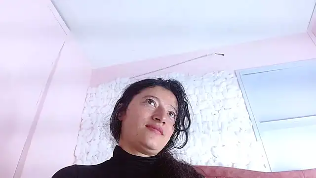 Snapshot of lunazulsj chatting on January 25, 4:46 pm lunazulsj online show from January 25, 4:46 pm