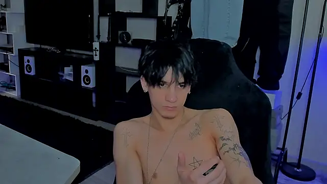 MarkBrowniii online show from April 8, 1:45 pm