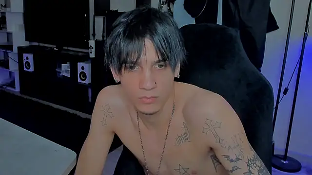 MarkBrowniii online show from April 5, 10:05 pm