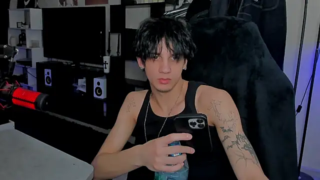 MarkBrowniii online show from March 6, 3:23 am