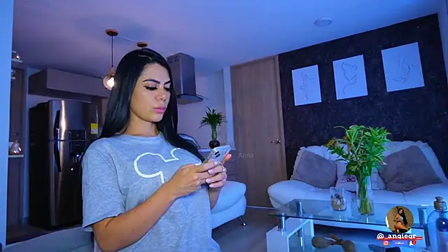 AnnaTaylor1 online show from March 22, 8:59 pm