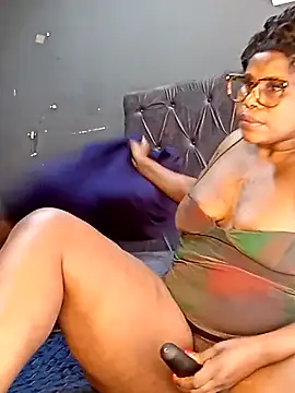 Snapshot of Nattybae09 chatting on November 5, 6:27 am Nattybae09 online show from November 5, 6:27 am