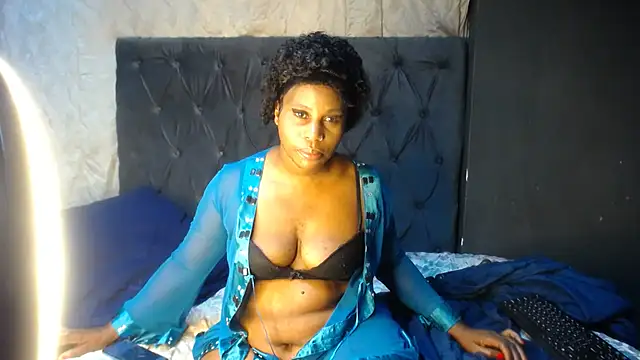 Snapshot of Nattybae09 chatting on October 30, 5:43 pm Nattybae09 online show from October 30, 5:43 pm