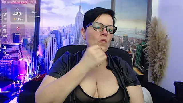 Snapshot of ninarandmann chatting on March 6, 9:31 pm ninarandmann online show from March 6, 9:31 pm