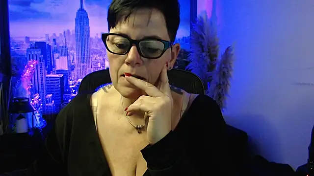 Snapshot of ninarandmann chatting on January 17, 6:11 pm ninarandmann online show from January 17, 6:11 pm